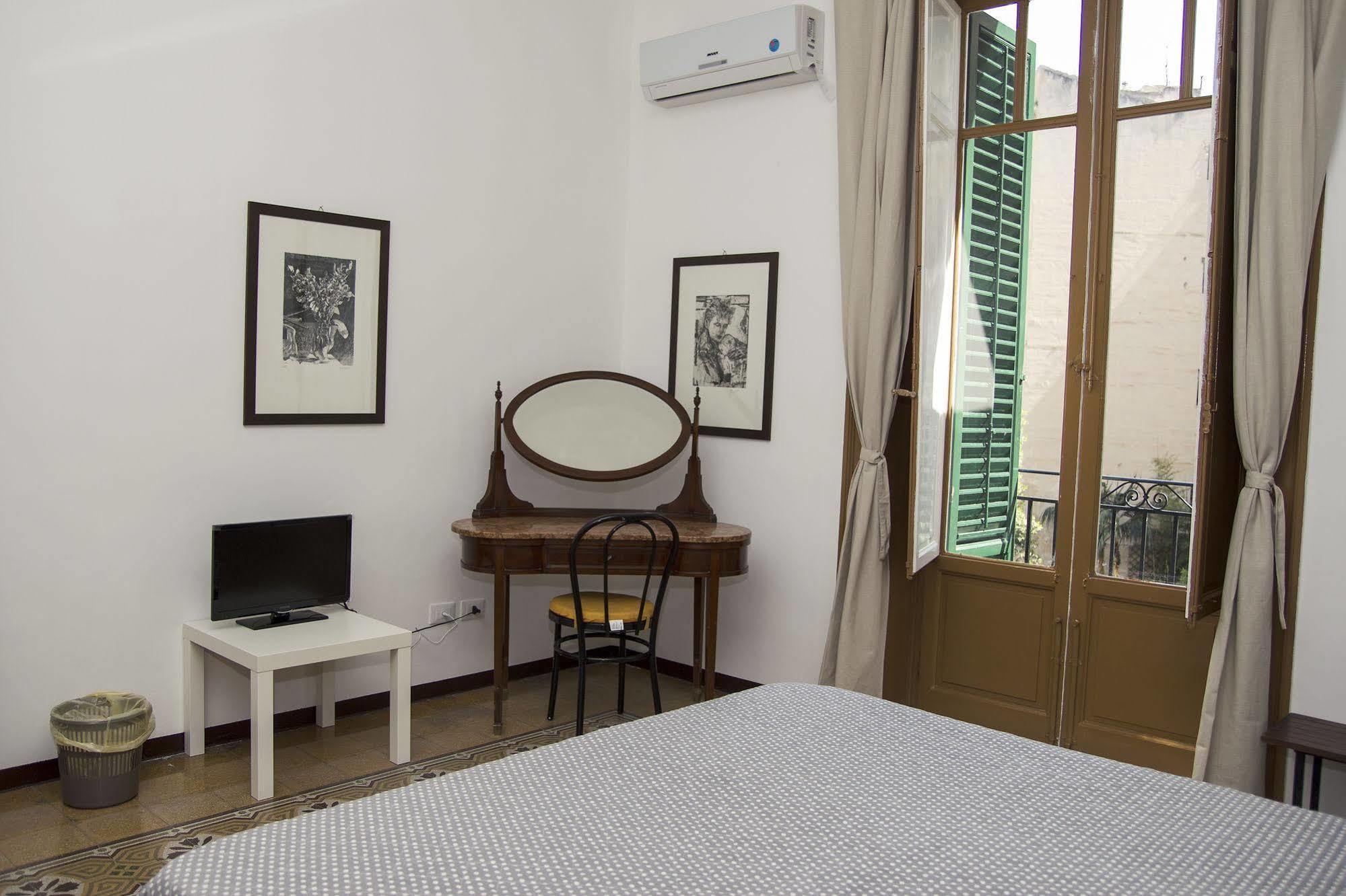Residenza Di Maggio Bed & Breakfast Palermo Exterior foto